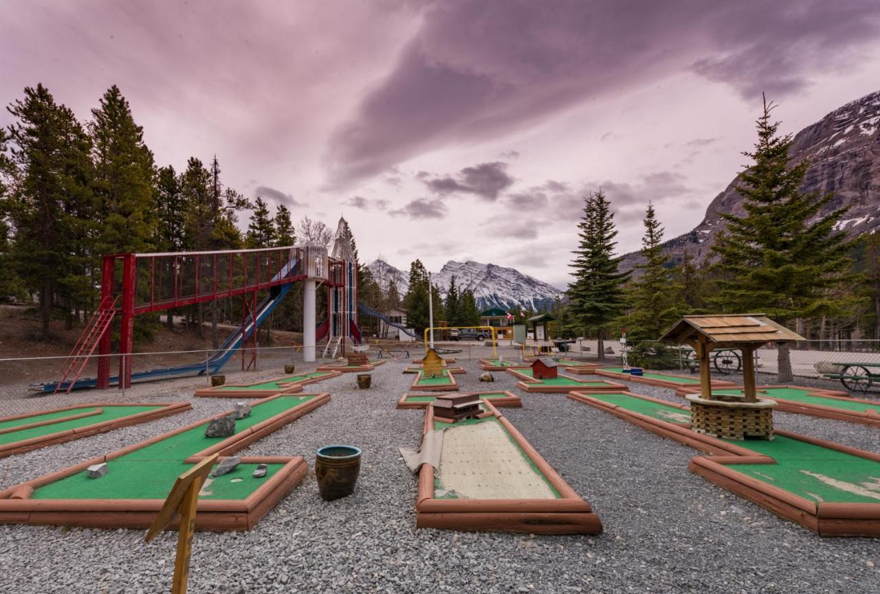 David Thompson Resort Cline River 外观 照片
